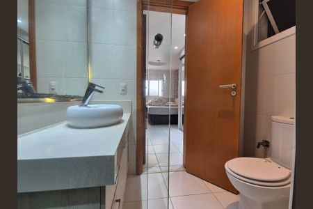 Apartamento à venda com 174m², 3 quartos e 3 vagasBanheiro da Suíte 2