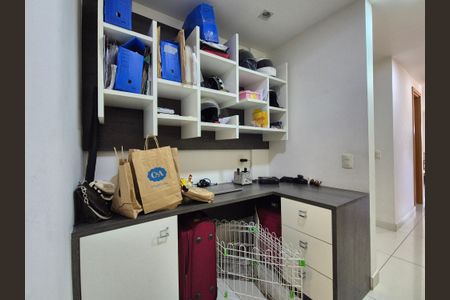 Apartamento à venda com 174m², 3 quartos e 3 vagasHall