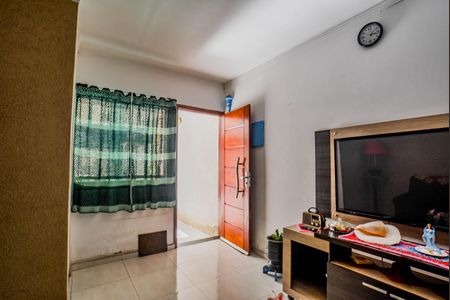 Casa à venda com 120m², 3 quartos e 2 vagasSala