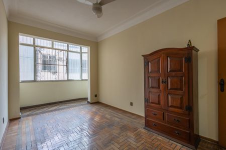 Apartamento à venda com 92m², 2 quartos e sem vaga Apartamento à venda com 92m², 2 quartos e sem vagaSala