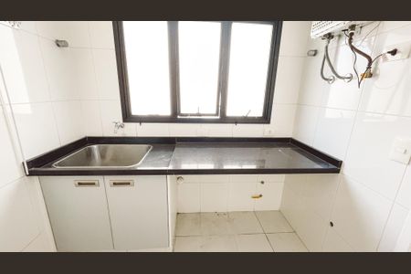 Apartamento à venda com 125m², 3 quartos e 2 vagas Apartamento à venda com 125m², 3 quartos e 2 vagasÁrea de Serviço