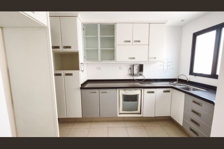 Apartamento à venda com 125m², 3 quartos e 2 vagas Apartamento à venda com 125m², 3 quartos e 2 vagasCozinha