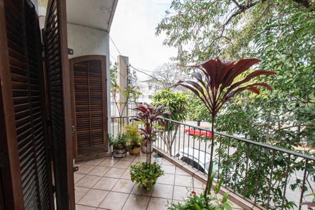 Casa à venda com 200m², 4 quartos e 1 vaga Casa à venda com 200m², 4 quartos e 1 vagaVaranda da Sala