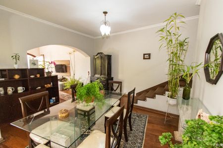 Casa à venda com 200m², 4 quartos e 1 vaga Casa à venda com 200m², 4 quartos e 1 vagaSala de jantar