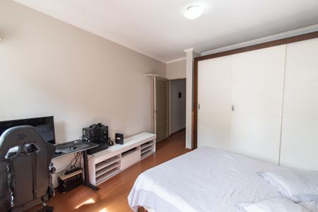 Casa à venda com 200m², 4 quartos e 1 vaga Casa à venda com 200m², 4 quartos e 1 vagaQuarto 3