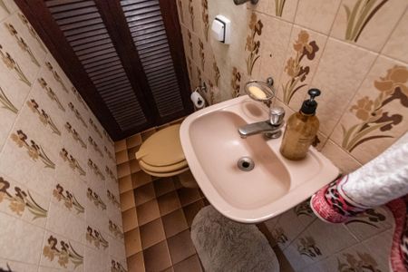 Casa à venda com 200m², 4 quartos e 1 vaga Casa à venda com 200m², 4 quartos e 1 vagaLavabo