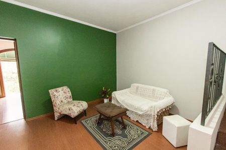 Casa à venda com 200m², 4 quartos e 1 vaga Casa à venda com 200m², 4 quartos e 1 vagaSala 2