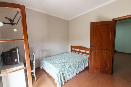Casa à venda com 200m², 4 quartos e 1 vaga Casa à venda com 200m², 4 quartos e 1 vagaQuarto 1