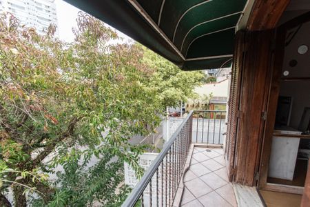 Casa à venda com 200m², 4 quartos e 1 vaga Casa à venda com 200m², 4 quartos e 1 vagaVaranda do Quarto 1