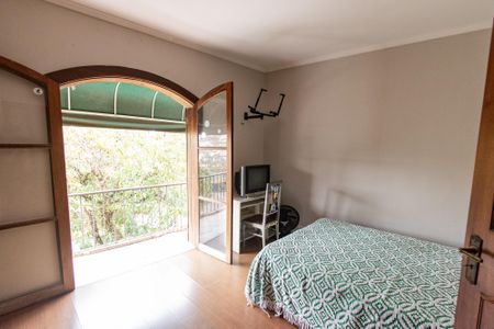 Casa à venda com 200m², 4 quartos e 1 vaga Casa à venda com 200m², 4 quartos e 1 vagaQuarto 1