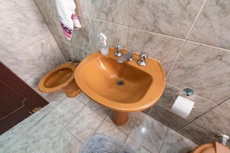 Casa à venda com 200m², 4 quartos e 1 vaga Casa à venda com 200m², 4 quartos e 1 vagaBanheiro 1