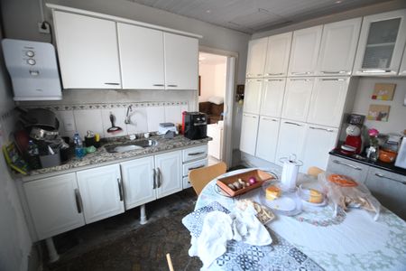 Casa à venda com 97m², 3 quartos e 2 vagasCasa 2 - Cozinha