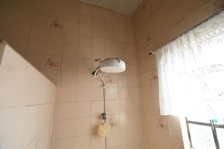 Casa à venda com 97m², 3 quartos e 2 vagasBanheiro