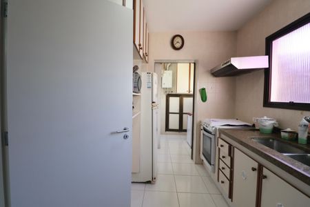Apartamento para alugar com 151m², 3 quartos e 1 vagaCozinha