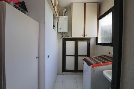 Apartamento para alugar com 151m², 3 quartos e 1 vagaÁrea de Serviço