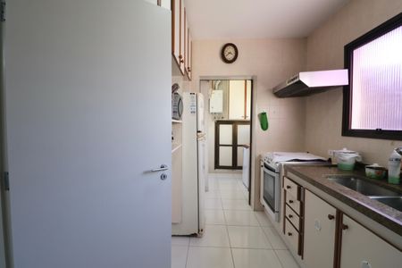 Apartamento para alugar com 151m², 3 quartos e 1 vagaCozinha
