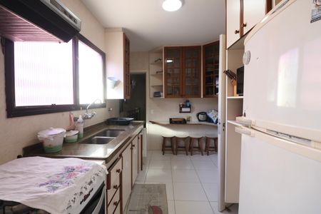 Apartamento para alugar com 151m², 3 quartos e 1 vagaCozinha