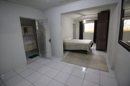 Casa à venda com 132m², 3 quartos e 2 vagasSuíte 