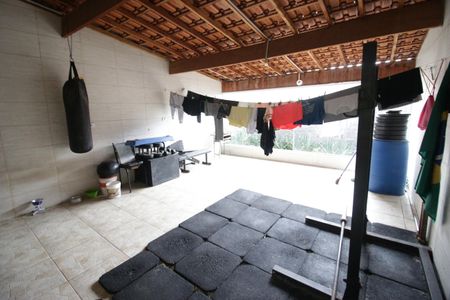 Casa à venda com 132m², 3 quartos e 2 vagasQuintal