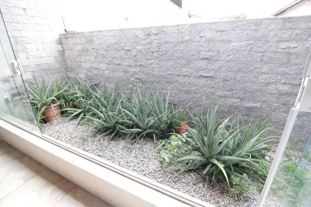 Casa à venda com 132m², 3 quartos e 2 vagasQuintal