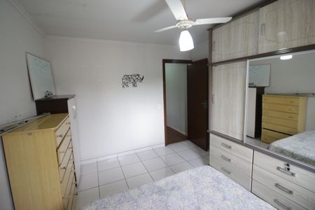 Casa à venda com 132m², 3 quartos e 2 vagasQuarto 