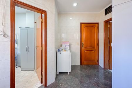 Apartamento para alugar com 205m², 4 quartos e 3 vagasÁrea de Serviço