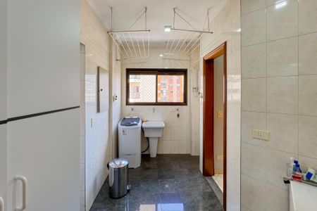 Apartamento para alugar com 205m², 4 quartos e 3 vagasÁrea de Serviço