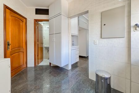 Apartamento para alugar com 205m², 4 quartos e 3 vagasÁrea de Serviço