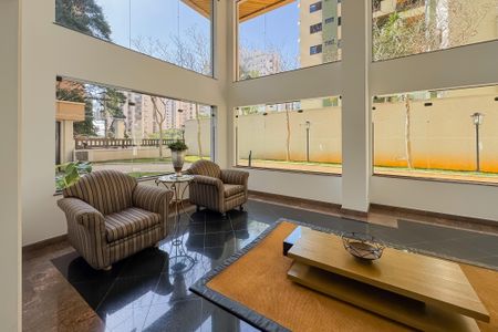 Apartamento para alugar com 205m², 4 quartos e 3 vagasHall social