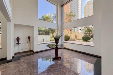 Apartamento para alugar com 205m², 4 quartos e 3 vagasHall social