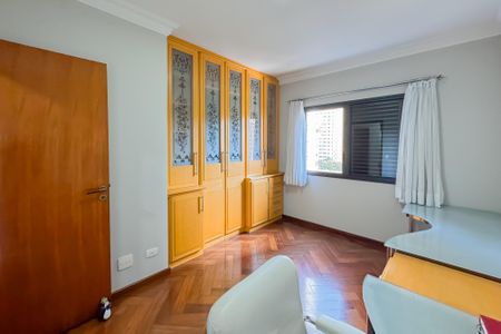 Apartamento para alugar com 205m², 4 quartos e 3 vagas Escritório