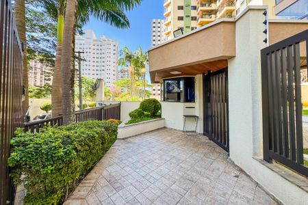 Apartamento para alugar com 205m², 4 quartos e 3 vagasEntrada