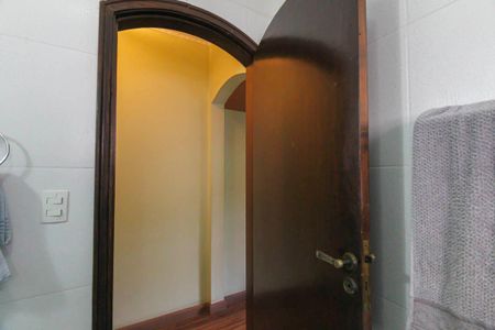 Casa à venda com 150m², 3 quartos e 2 vagasBanheiro da Suíte