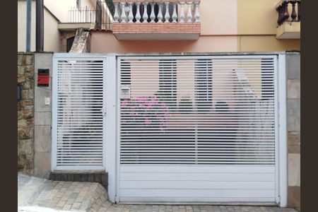 Casa à venda com 150m², 3 quartos e 2 vagasFachada