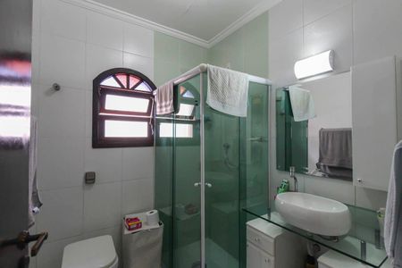 Casa à venda com 150m², 3 quartos e 2 vagasBanheiro da Suíte