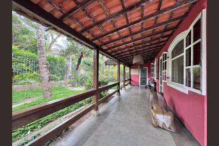 Casa de condomínio para alugar com 210m², 3 quartos e 4 vagasÁrea externa