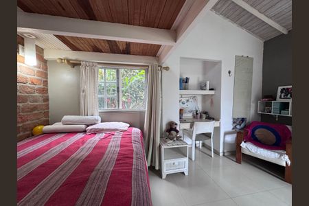 Casa de condomínio à venda com 600m², 3 quartos e 4 vagasSuíte 3