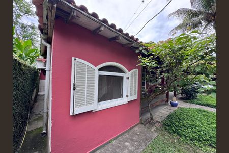 Casa de condomínio à venda com 600m², 3 quartos e 4 vagasÁrea externa