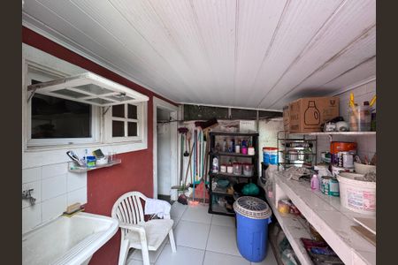 Casa de condomínio para alugar com 210m², 3 quartos e 4 vagasÁrea de Serviço