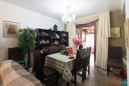 Casa à venda com 120m², 3 quartos e 1 vagaSala