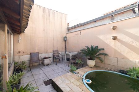 Casa à venda com 120m², 3 quartos e 1 vagaQuintal