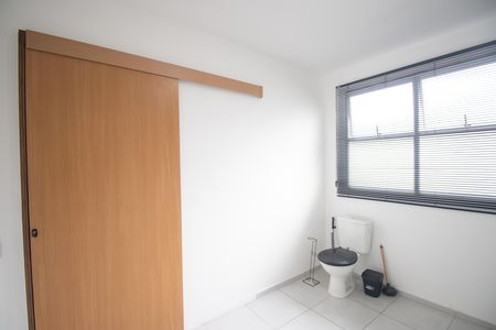 Banheiro de apartamento para alugar com 1 quarto, 40m² em Vila Lage, São Gonçalo