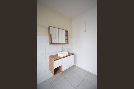 Banheiro de apartamento para alugar com 1 quarto, 40m² em Vila Lage, São Gonçalo