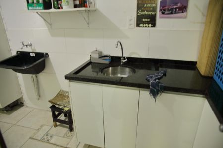 Casa à venda com 220m², 3 quartos e 2 vagasÁrea de Serviço