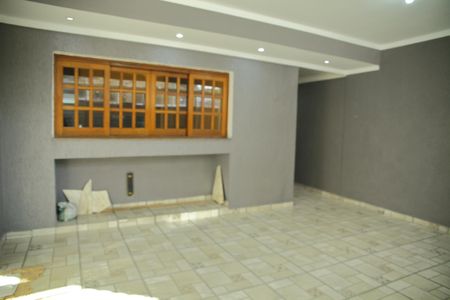 Casa à venda com 220m², 3 quartos e 2 vagasGaragem