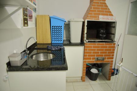 Casa à venda com 220m², 3 quartos e 2 vagasChurrasqueira