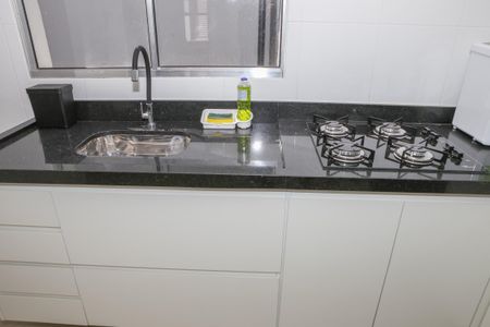 Apartamento à venda com 58m², 2 quartos e sem vagaCozinha e Área de Serviço