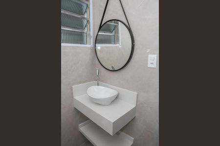 Apartamento à venda com 58m², 2 quartos e sem vagaBanheiro