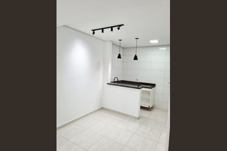 Sala/Cozinha de apartamento à venda com 2 quartos, 39m² em Jardim Cristiane, Santo André