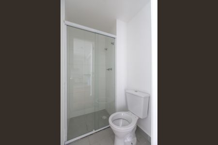 Apartamento à venda com 33m², 2 quartos e sem vaga Apartamento à venda com 33m², 2 quartos e sem vagaBanheiro Social